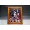 Image 1 : Carmelo Anthony Autographed Framed Photo with COA