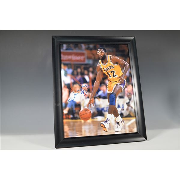 James Worthy Signed Lakers Photograph in Frame