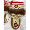 Image 2 : Pair Of Vintage Hand Made First Nations Floral Pattern Mukluks