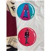 Image 3 : 5pcs Of Vintage The Beatles Memorabilia: 1968 Pinbacks & Graphic Linen Cloth