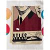 Image 4 : 5pcs Of Vintage The Beatles Memorabilia: 1968 Pinbacks & Graphic Linen Cloth