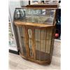 Image 2 : Vintage Art Deco Display Cabinet