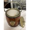 Image 2 : Vintage Barrel Shield Emblemed Ice Bucket