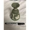Image 2 : Vintage Green Wedgewood Pottery Vase