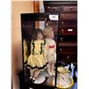Image 2 : Shadow Box With 2 Vintage Porcelain Headed Dolls: Armand Marseille 390 & Simon & Halbig
