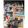 Image 3 : Large Collection Of Assorted Sports Cards  (Hockey, Baseball)