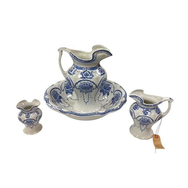 4pcs Of Vintage Dudson Wilcox  & Till Pitchers, Wash Basin