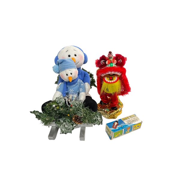 Christmas Décor, Chinese Décor, & Mini Fan