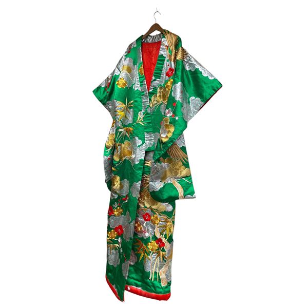 Beautiful Oversized Embroidered Kimono