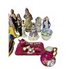 Image 2 : Lot of 17 Mixed Porcelain Figures, Boxes and Miniature Tea Set