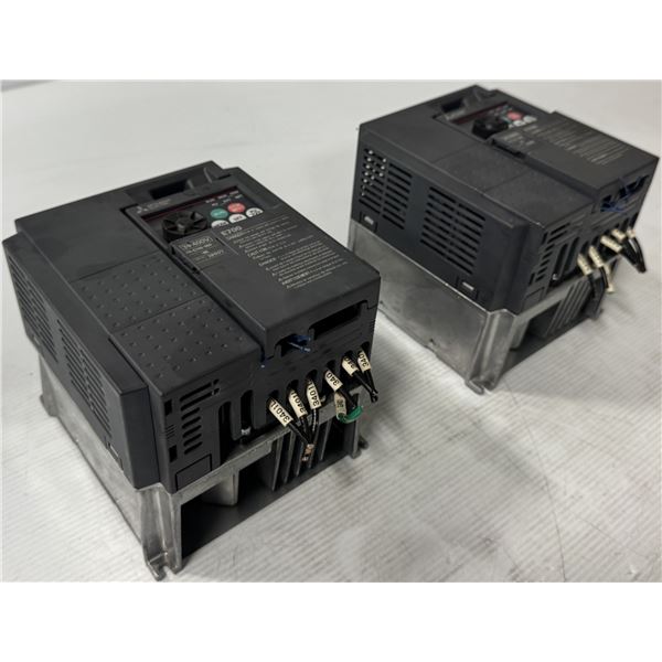 (2) Mitsubishi #FR-E740-060-NA Inverters