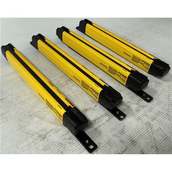 Lot of (4) Keyence Light Bars