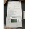 Image 3 : Honeywell Home RTH2300/RTH221 Programmable Thermostat