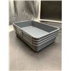 Image 6 : Set of 32 Gray Plastic Storage Containers in Various Sizes
