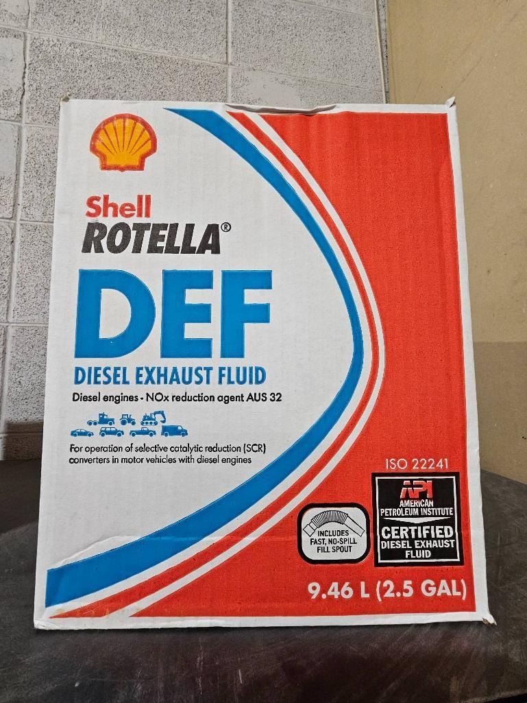 Shell Rotella DEF Diesel Exhaust Fluid ISO 22241 – 9.46 L (2.5 GAL)