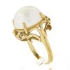 Image 8 : Vintage 14K Yellow Gold Large 14.8mm Mabe Pearl Open Work w/ Grooved Band Ring