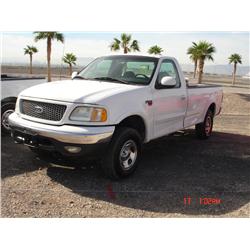 FORD F150 XLT 4 X 4 PICKUP, s/n 1FTRF18L2XKB20911: