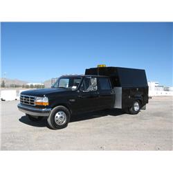 FORD F350 XLT S/A CREW CAB UTILITY TRUCK, s/n 1FTJW35F5SEA73436: