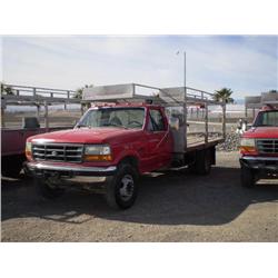 FORD  F450 SUPER DUTY S/A FLATBED UTILITY TRUCK, s/n 1FDLF47F3TEA29718: