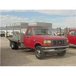 FORD F450 SUPER DUTY S/A FLATBED UTILITY TRUCK, s/n 1FDLF47F2SEA02086: