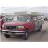 Image 2 : FORD F450 SUPER DUTY S/A FLATBED UTILITY TRUCK, s/n 1FDLF47F2SEA05683: