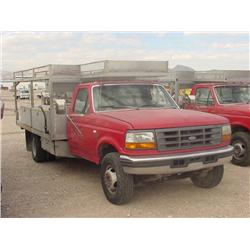 FORD F450 SUPER DUTY S/A FLATBED UTILITY TRUCK, s/n 2FDLDF47M2PCA77169: