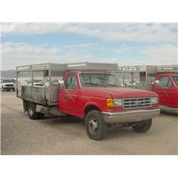 FORD F450 SUPER DUTY S/A FLATBED UTILITY TRUCK, s/n 2FDLF47M3MCA17655: