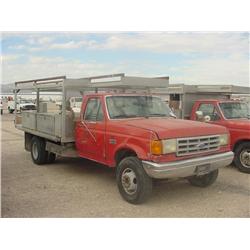FORD F450 SUPER DUTY S/A FLATBED UTILITY TRUCK, s/n 2FDLF47M8LCB32931: