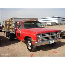 CHEVROLET 1500 S/A STAKE SIDE FLATBED TRUCK, s/n 1GBHR34K8HS184310: