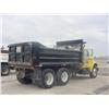 Image 3 : INTERNATIONAL 4900 T/A DUMP TRUCK, s/n 1HTSDAAN6RH573712: