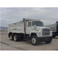 FORD LNT9000 T/A DUMP TRUCK, s/n 1FTYW90LXGVA19541: