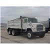 Image 1 : FORD LNT9000 T/A DUMP TRUCK, s/n 1FTYW90LXGVA19541: