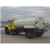 Image 2 : INTERNATIONAL S1954 2,000 GALLON S/A WATER TRUCK, s/n 1HTLDDBN9JH553348: