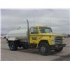 Image 3 : INTERNATIONAL S1954 2,000 GALLON S/A WATER TRUCK, s/n 1HTLDDBN9JH553348: