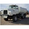 Image 2 : MACK 4000 GALLON 6X6 WATER TRUCK, s/n 1M2E126C4FA003868: