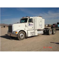 PETERBILT 377 T/A TRUCK TRACTOR, s/n 1XPCD69X8WN457895: