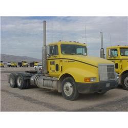 INTERNATIONAL 9400 T/A TRUCK TRACTOR, s/n 2HSFHAER2SC037120: