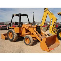 CASE 480C  4 X 2 SKIP LOADER, s/n 8981609: