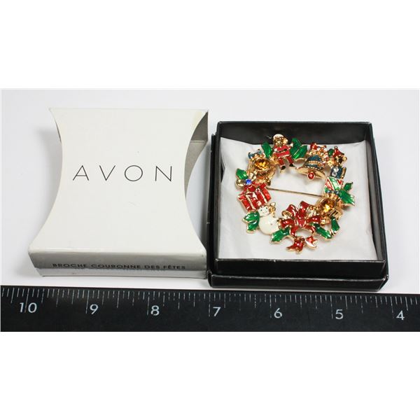 VINTAGE 2010 AVON ENAMEL CHRISTMAS WREATH BROOCH