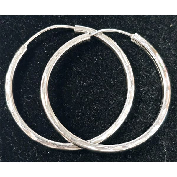 SILVER HOOP EARRINGS