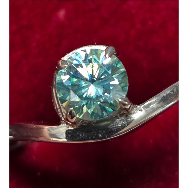 SILVER MOISSANITE 0.8CT 3.55G RING (~SIZE 7)