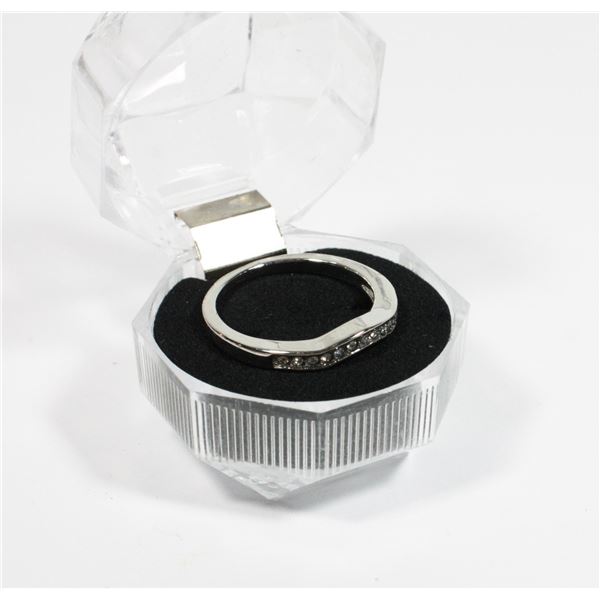 SILVER TONE RHINESTONE SIZE 9 RING