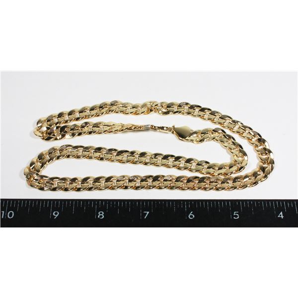 GOLD TONE LINK CHAIN NECKLACE