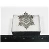 Image 1 : ANTIQUE STYLE SNOWFLAKE BROOCH