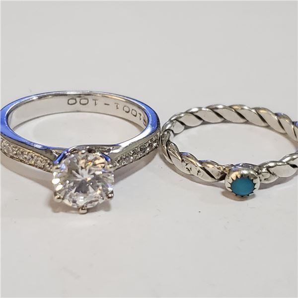 SILVER LOT OF 2 CUBIC ZIRCONIA RING (WEIGHT 4.58G)