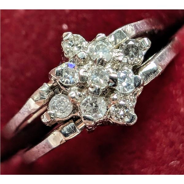 10K WHITE GOLD 2.79G SAPPHIRE 0.5CT & DIAMOND