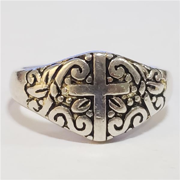 SILVER RING (~SIZE 7)(~WEIGHT 3.44G)