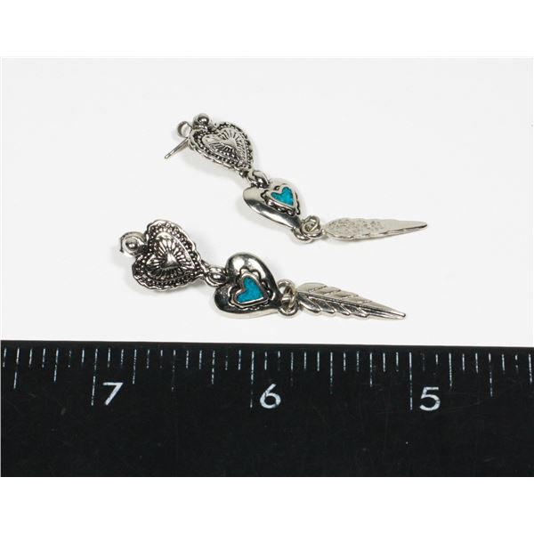 STAMPED HEART DESIGN EARRINGS