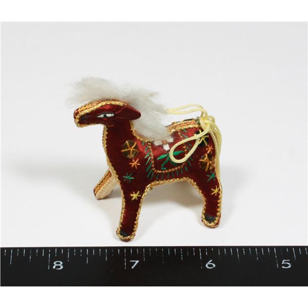 EMBELLISHED, EMBROIDERY HORSE