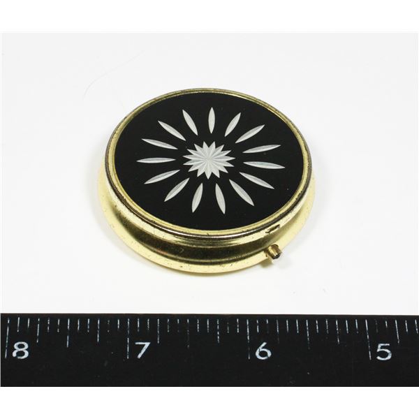 PILL HOLDER STAR BURST CASE